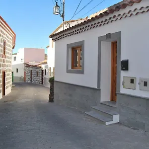 https://casa-guayarmina.in-canary-islands.com